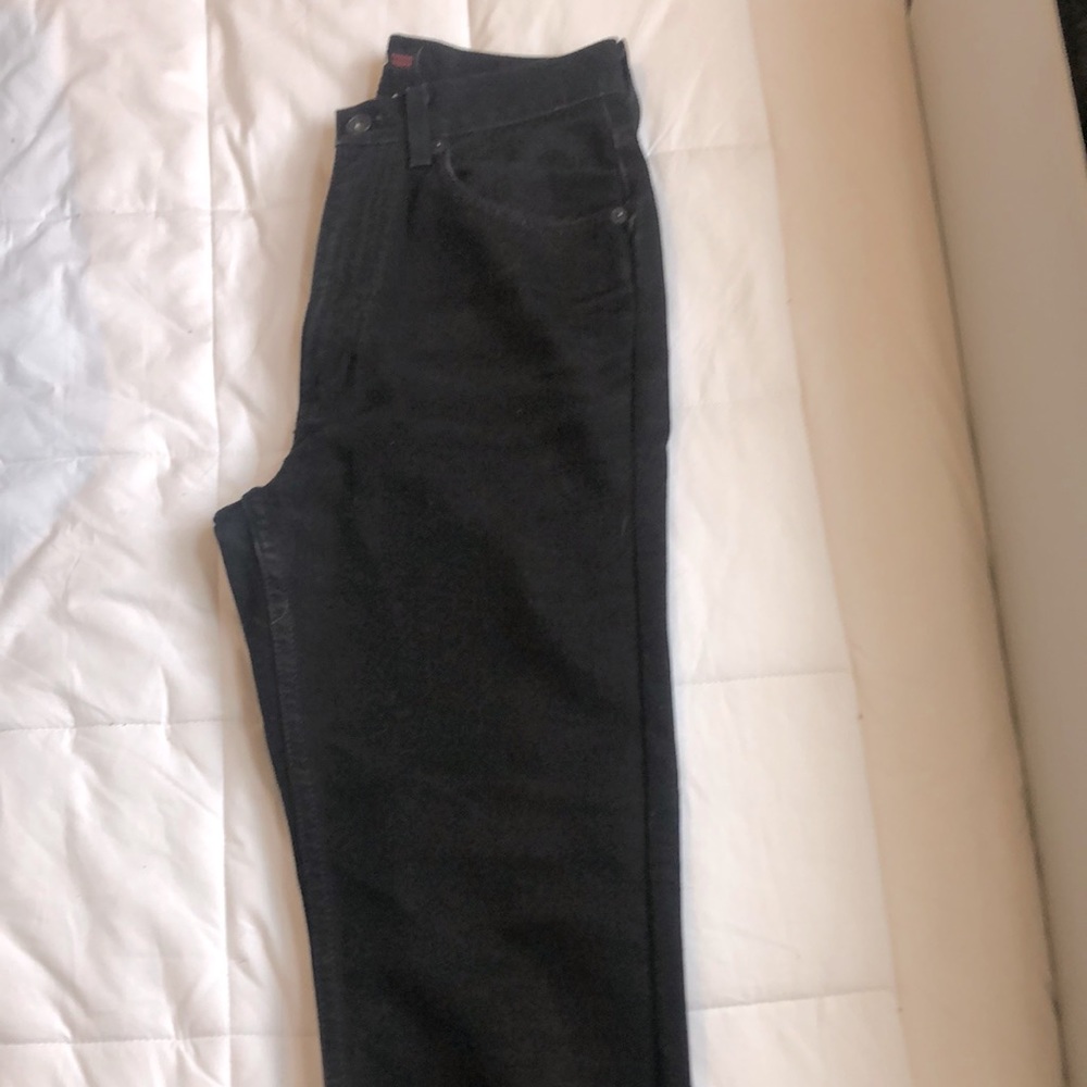 Brand new DKNY skinny jeans